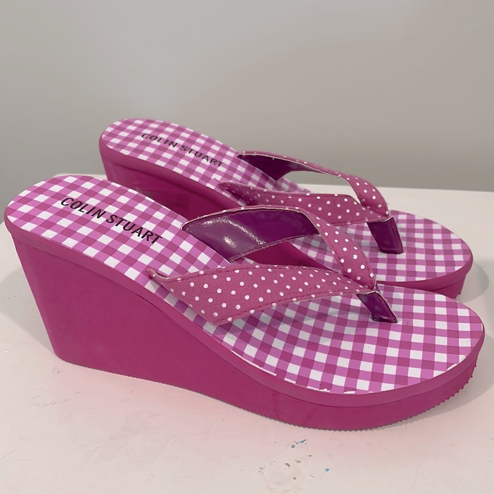 (NWT) Colin Stuart pink raised heel sandals - Size 8